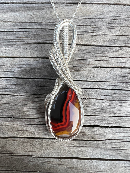 “Kentucky Queen” - Kentucky agate pendant