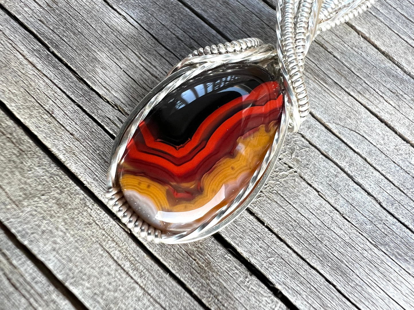 “Kentucky Queen” - Kentucky agate pendant
