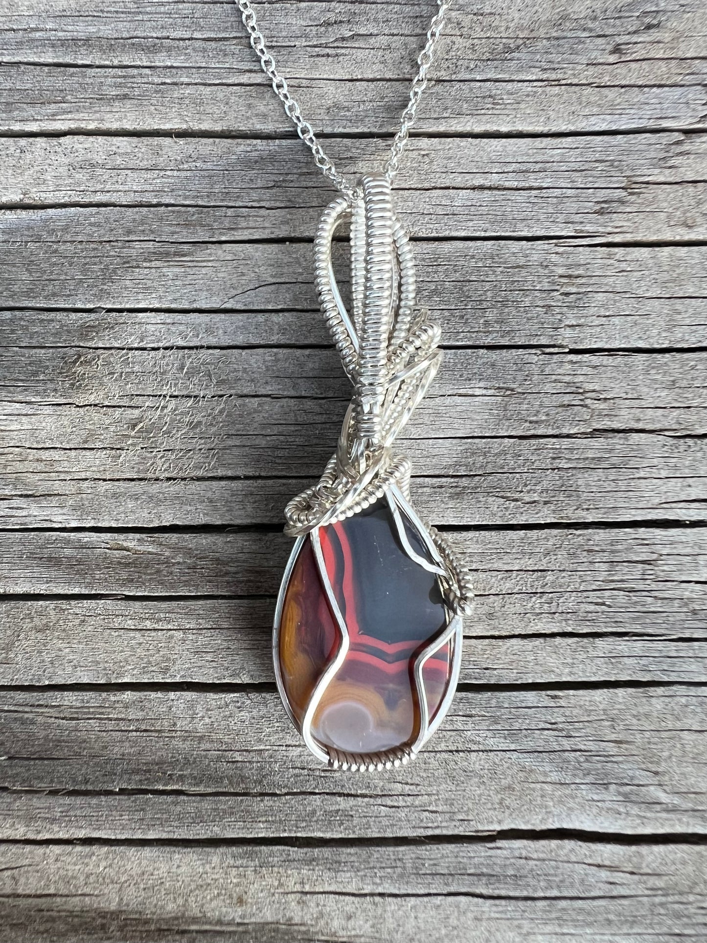 “Kentucky Queen” - Kentucky agate pendant