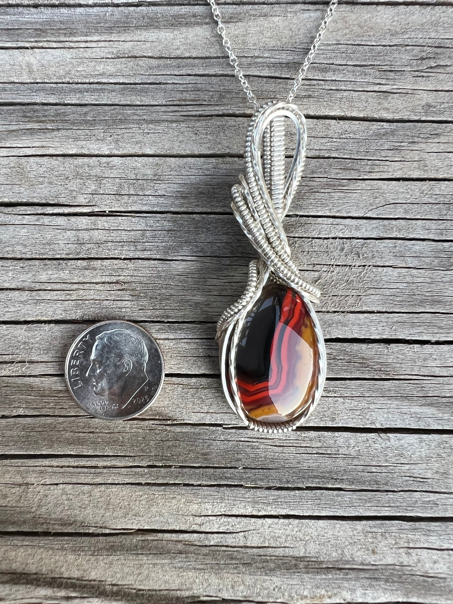 “Kentucky Queen” - Kentucky agate pendant